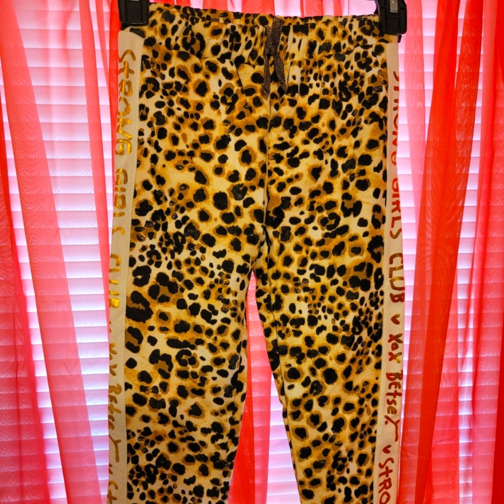 Betsy Johnson Girls size 6x leopard sweatpants